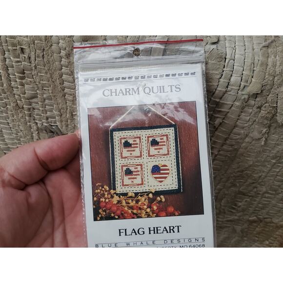 CHARM QUILTS Counted Cross Kit BLUE WHALE DESIGNS MO Flag Heart 1990 NIP - Picture 6 of 6